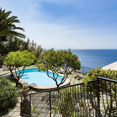 Affresco Luxury Amalfi Coast Villa *